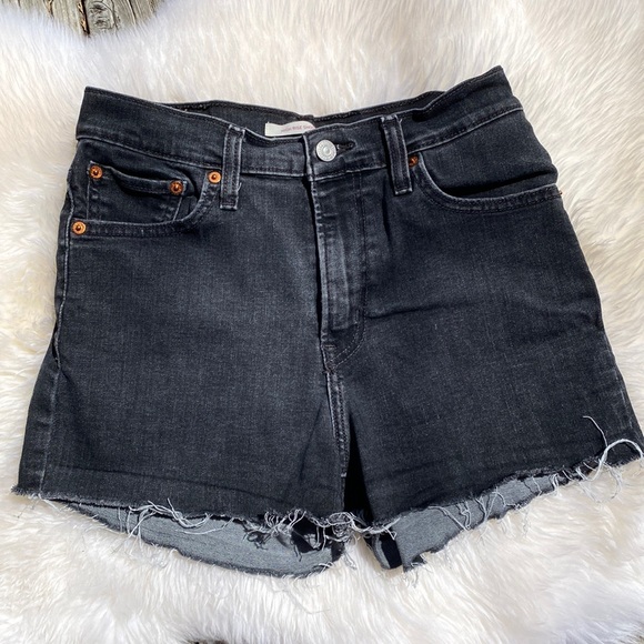 LEVIS - HIGH RISE SHORTS - 29 - Picture 1 of 6